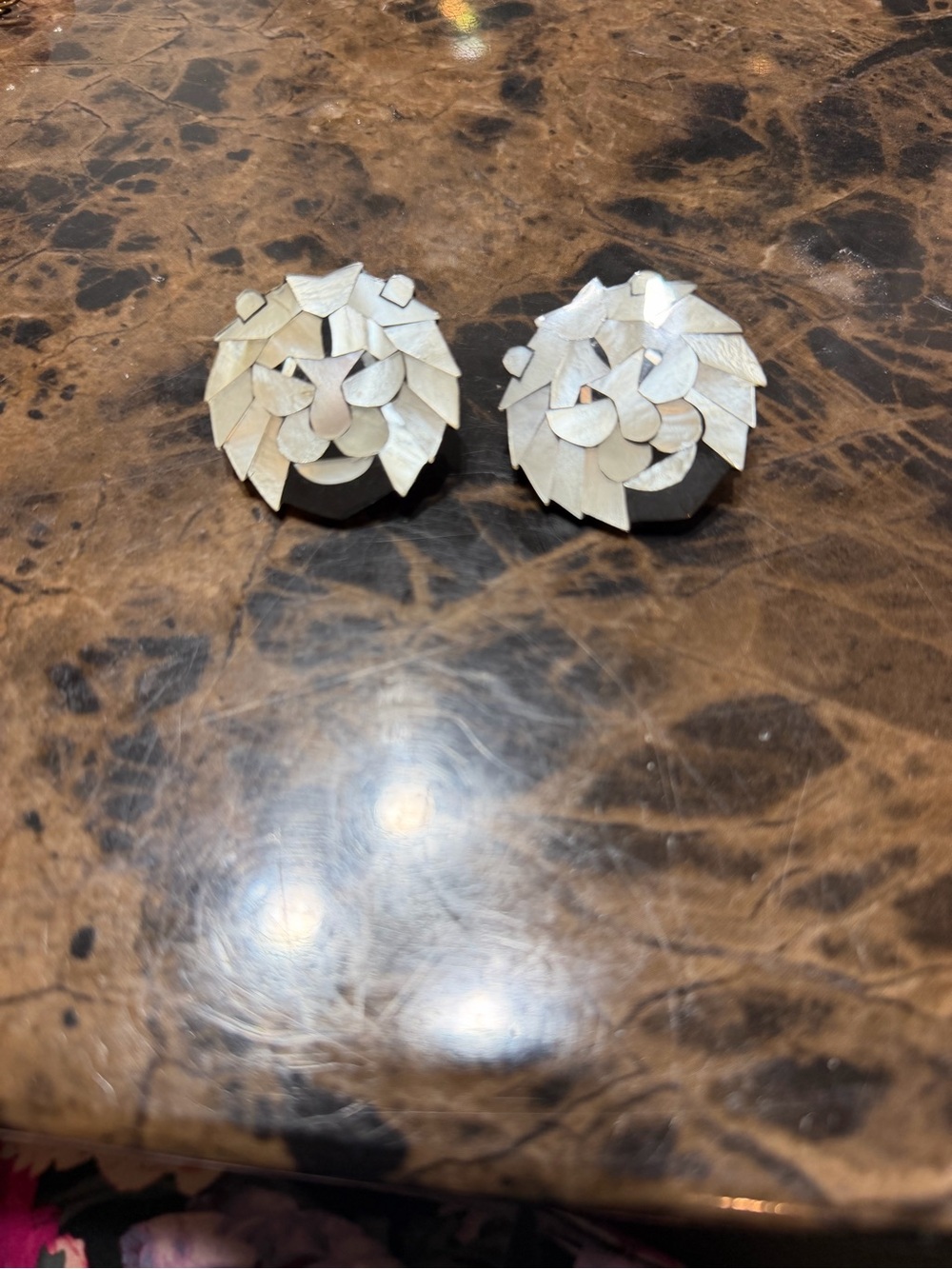 Lee Sands Mother of Pearl Lion Face Earrings Vintage Mosaic Shell